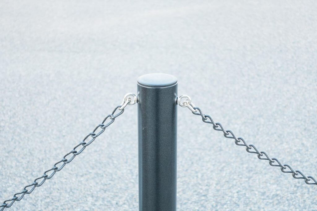 Kette und Stange isoliert, nachdem der Aufnahmestandpunkt erhöht wurde