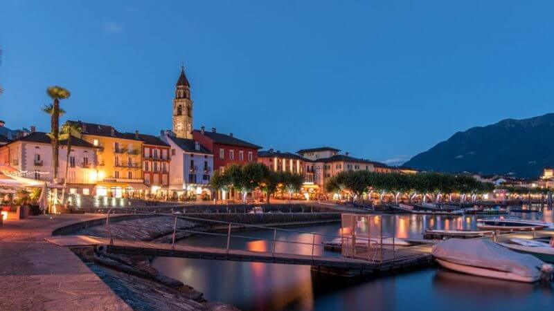 Ascona by night - Nachtaufnahme zur blauen Stunde