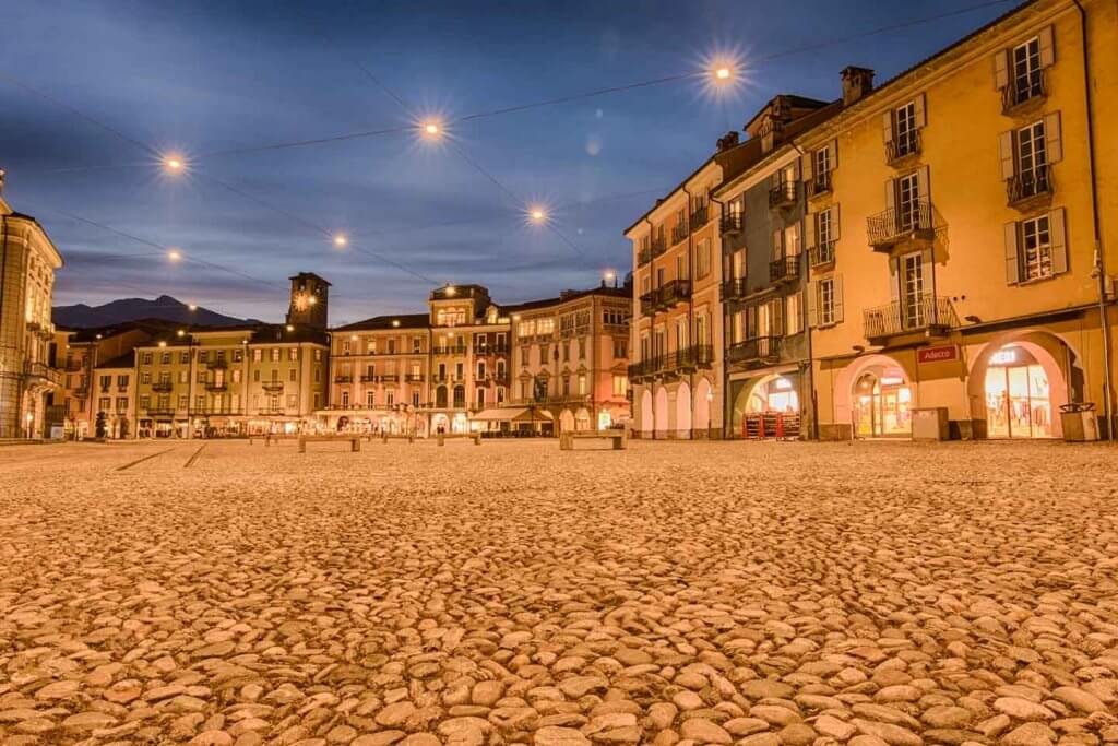 HDR Funktion HDR EFEX PRO 2 Piazza Grande Locarno