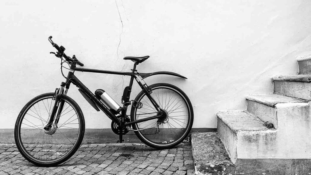 Bessere Fotos mit dem Smartphone machen - Fahrrad im Hinterhof