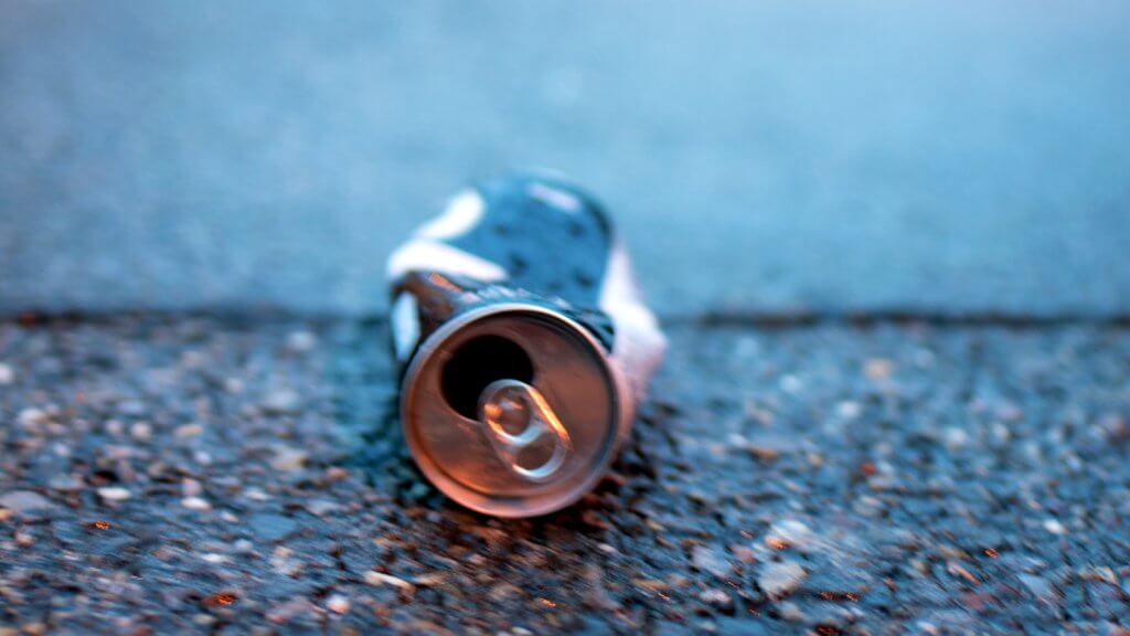 Dosen Littering Avaiable Light Aufnahme