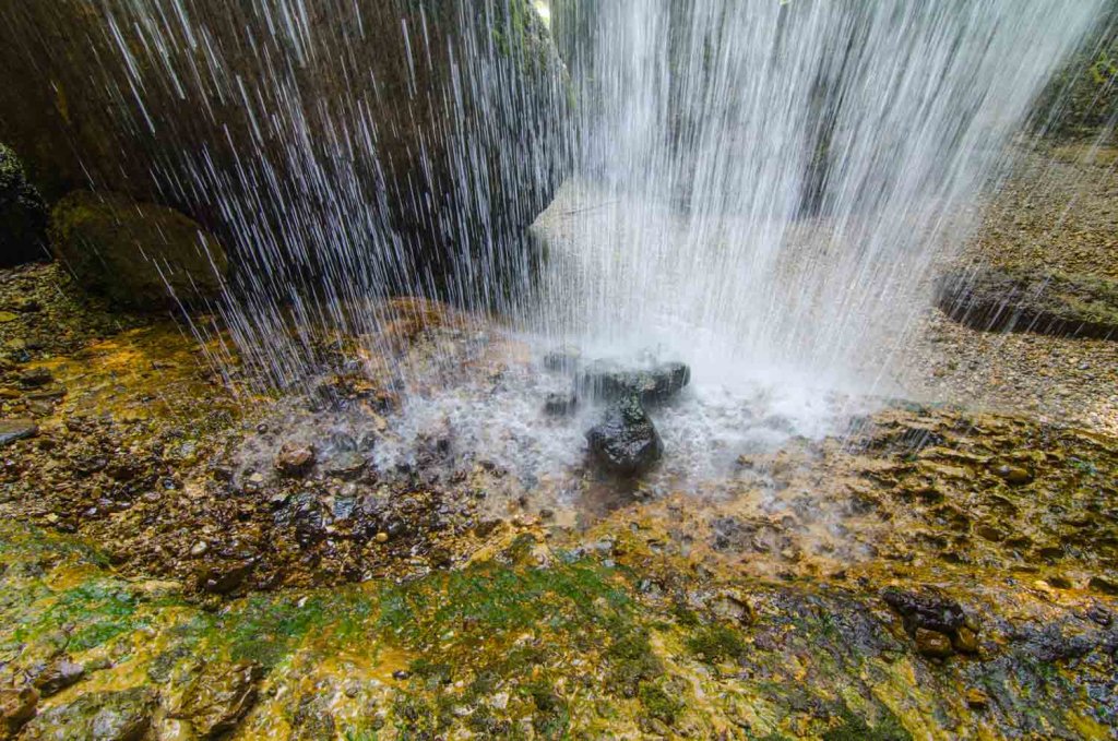 Langzeitbelichtung am Wasser mit 1/45 s Verschlusszeit