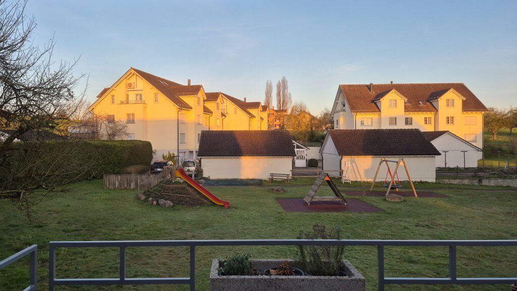 07uhr12 warmes Morgenlicht bei Sonnenaufgang