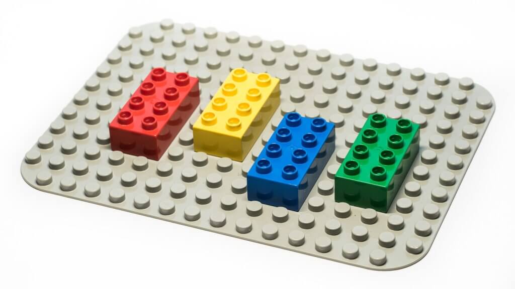 Farbkanäle in Lightroom für die Schwarzweissumwandlung Farbige LEGO-Bausteine als Ausgangsbild für die Schwarzweissumwandlung mit den Farbkanälen in Lightroom.